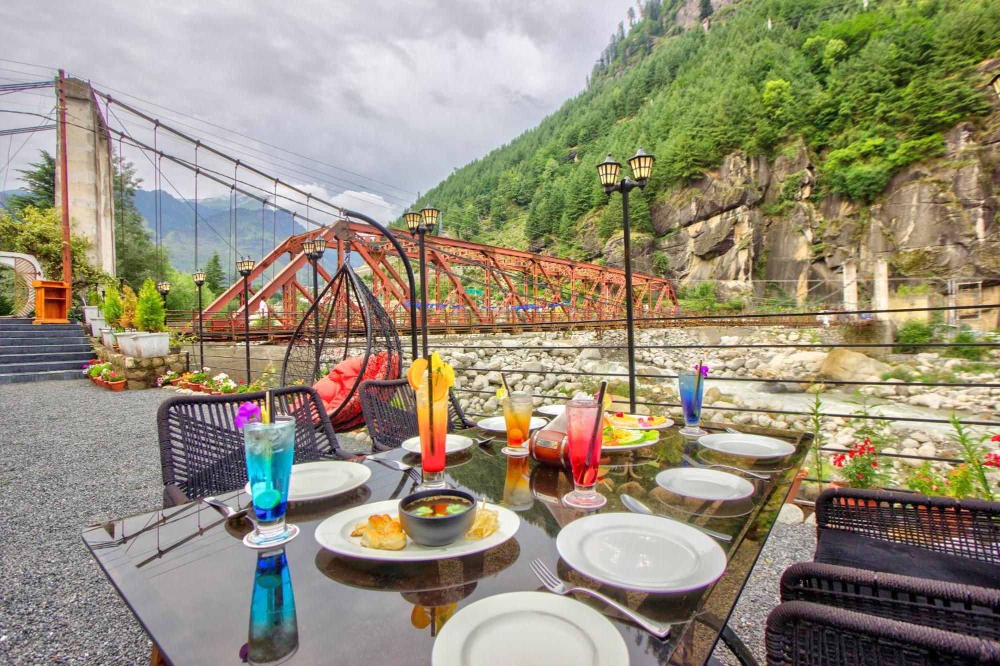 Paradise-The Whitehouse Cafe - Manali (Himachal Pradesh), Manali